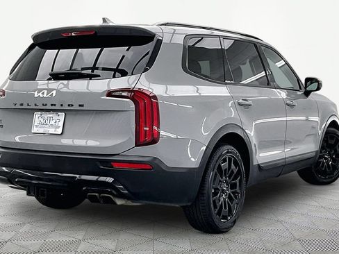 Used 2022 Kia Telluride EX w/ EX Premium Package AWD/4WD image 2