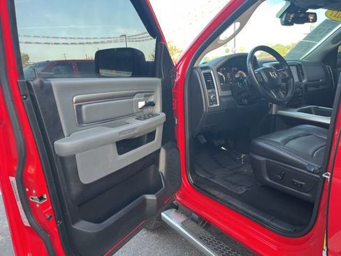 Used 2017 RAM 1500 Big Horn AWD/4WD image 4