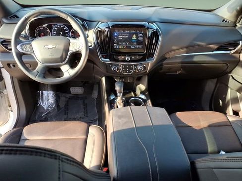 Used 2024 Chevrolet Traverse High Country w/ LPO, Floor Liner Package FWD image 17