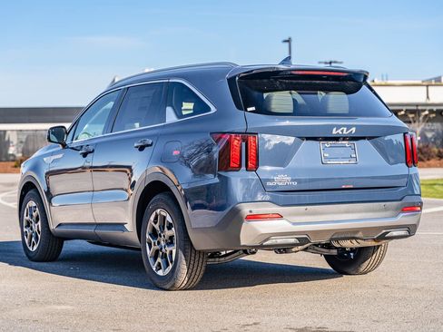 New 2026 Kia Sorento S w/ S Panoramic Sunroof Package image 3