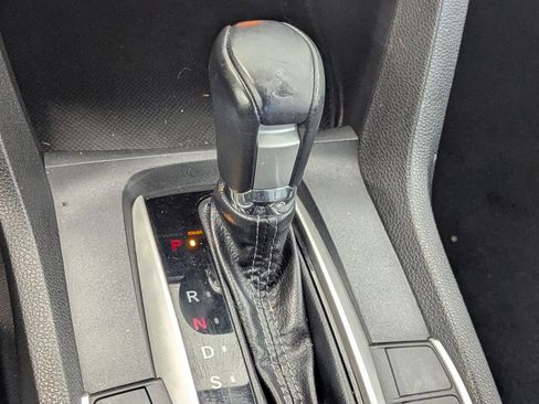 Used 2020 Honda Civic EX image 16