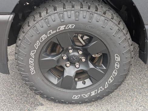 Used 2025 RAM 1500 Warlock AWD/4WD image 10