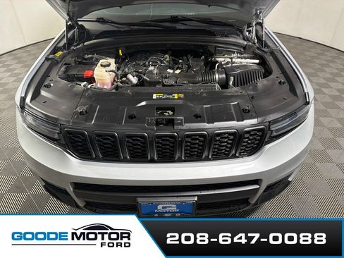 Used 2023 Jeep Grand Cherokee L Laredo AWD/4WD image 25