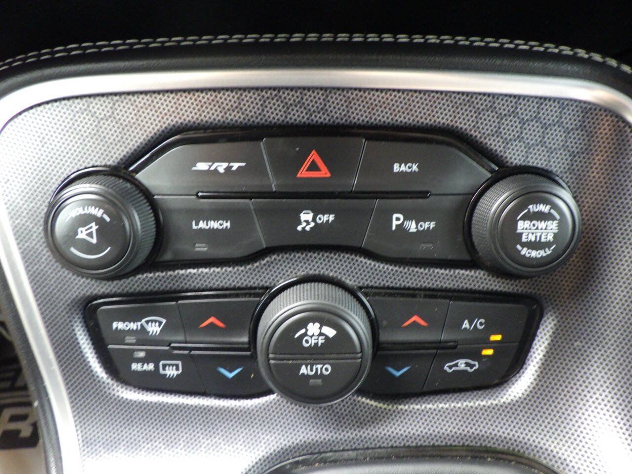 Used 2015 Dodge Challenger SRT w/ Technology Group RWD image 21