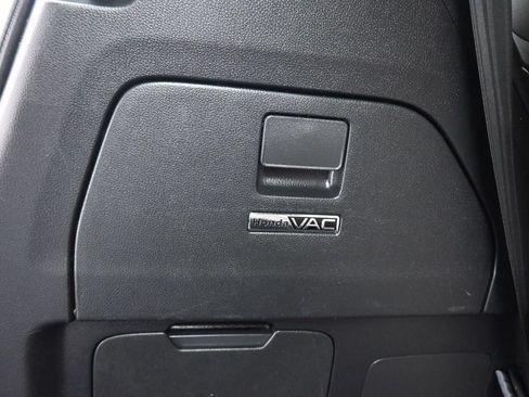 Used 2018 Honda Odyssey Elite image 69