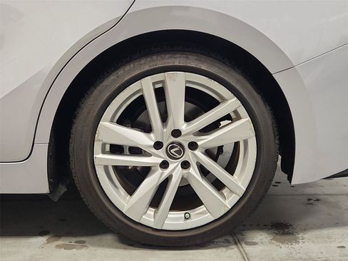 Used 2023 Lexus IS 300 w/ Comfort Package RWD image 30