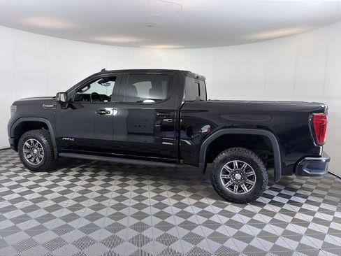 Certified 2024 GMC Sierra 1500 AT4 w/ Technology Package AWD/4WD image 9