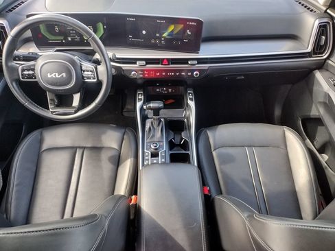 Used 2024 Kia Sorento S AWD/4WD image 6
