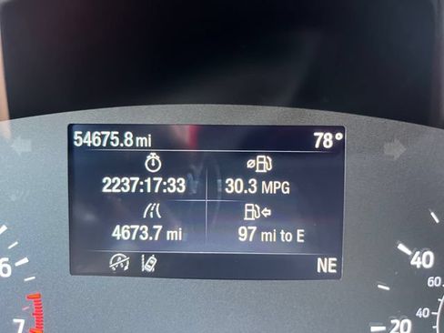 Used 2022 Ford Escape SE FWD image 11