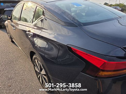 Used 2022 Nissan Altima 2.5 SL FWD image 8