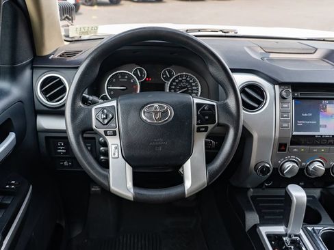 Used 2014 Toyota Tundra SR5 w/ SR5 Upgrade Package AWD/4WD image 15