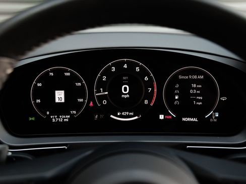 Certified 2026 Porsche Cayenne Coupe AWD/4WD image 18