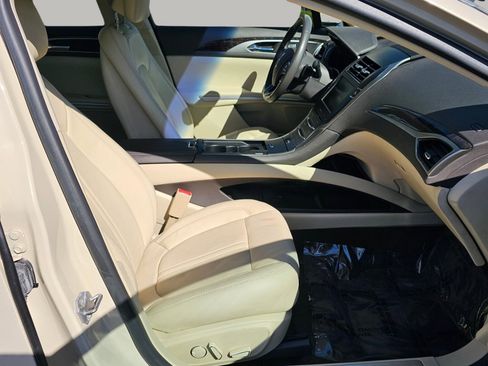 Used 2014 Lincoln MKZ w/ Equipment Group 102A Reserve FWD image 25