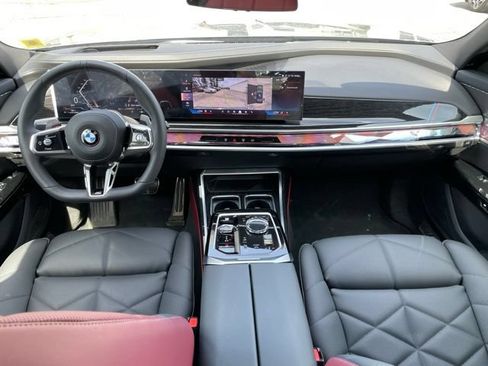 Used 2026 BMW 740i xDrive w/ Premium Package AWD/4WD image 16