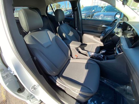 Used 2025 Buick Encore GX Preferred image 36