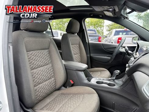 Used 2018 Chevrolet Equinox LT w/ Sun & Infotainment Package FWD image 26