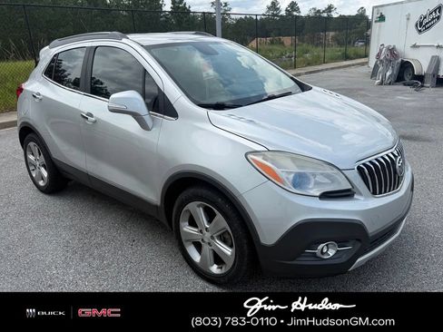Used 2016 Buick Encore Convenience FWD image 2