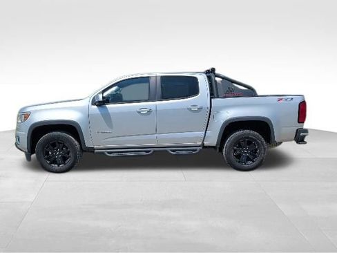 Used 2017 Chevrolet Colorado Z71 AWD/4WD image 6