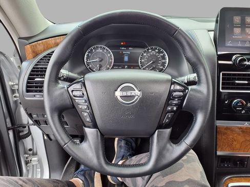 Used 2024 Nissan Armada SL AWD/4WD image 15