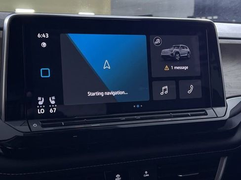 Used 2025 Volkswagen Atlas SE image 25