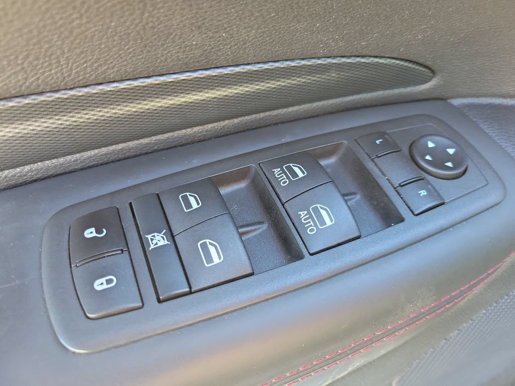 Used 2022 Dodge Durango R/T w/ Tow 'N Go Package AWD/4WD image 20