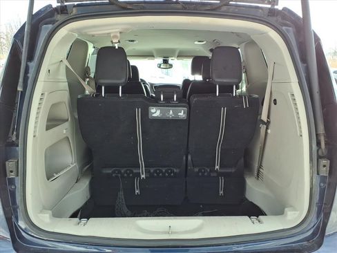 Used 2017 Chrysler Pacifica Touring-L Plus w/ Tire & Wheel Group image 8