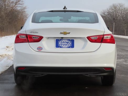 New 2025 Chevrolet Malibu LS image 15