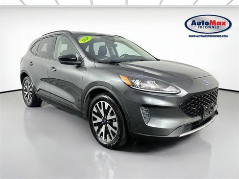 Used 2020 Ford Escape SE Sport image 1
