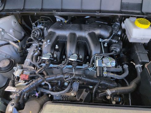 Certified 2025 Nissan Pathfinder SL AWD/4WD image 37