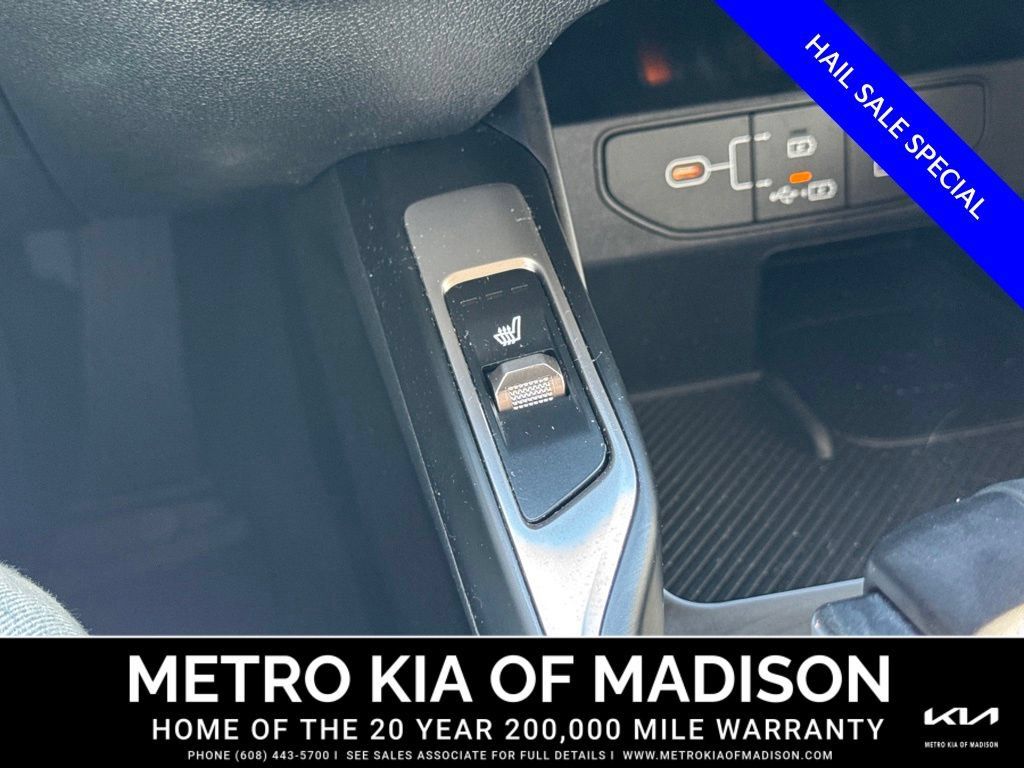 Used 2025 Kia Sorento EX FWD image 25