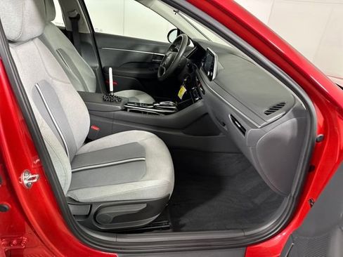 Used 2022 Hyundai Sonata SE image 28