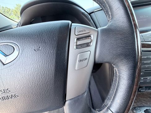 Used 2017 INFINITI QX80 2WD image 16