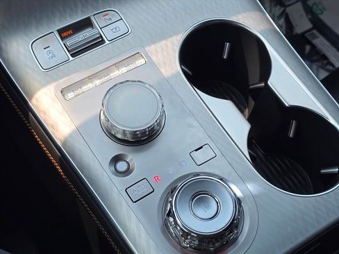 New 2026 Genesis GV70 2.5T Sport Prestige w/ G1 Accessory Package image 18