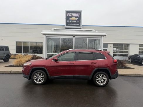 Used 2014 Jeep Cherokee Latitude image 1