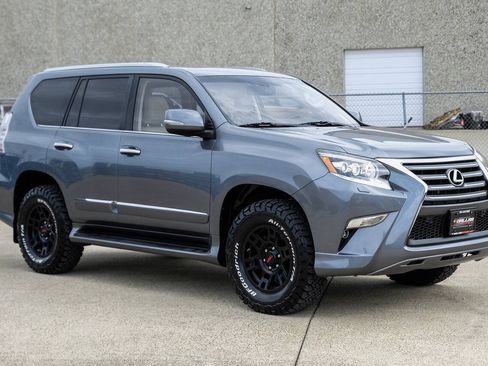 Used 2015 Lexus GX 460 w/ Premium Package AWD/4WD image 7