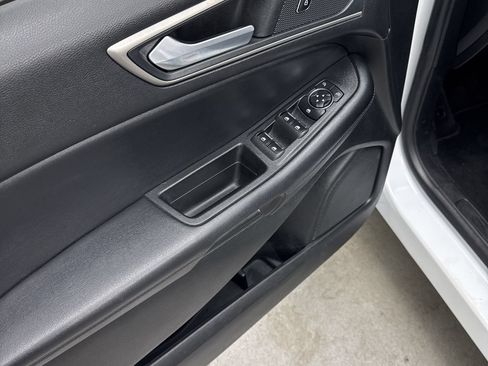 Used 2022 Ford Edge SEL AWD/4WD image 12