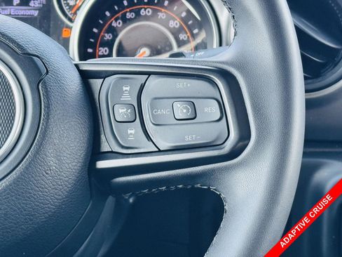 Used 2023 Jeep Wrangler Sport S image 5