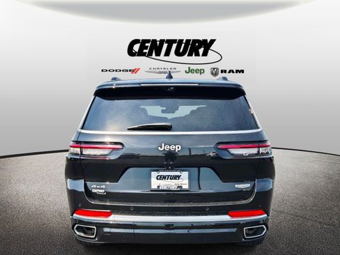 Used 2025 Jeep Grand Cherokee L Summit AWD/4WD image 5