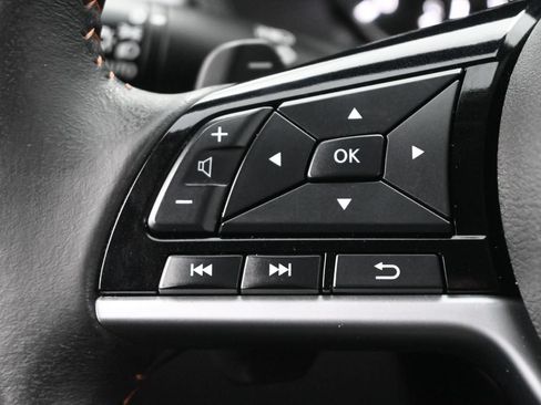 Used 2023 Nissan Altima 2.5 SR FWD image 6