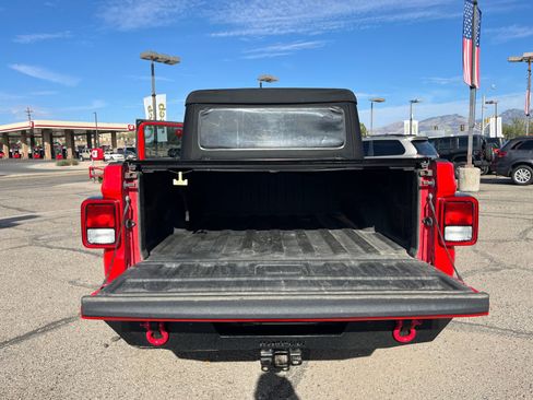 Certified 2023 Jeep Gladiator Overland w/ Trailer Tow Package image 34