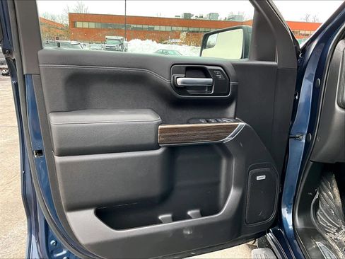 Used 2020 Chevrolet Silverado 1500 RST w/ All-Star Edition image 9