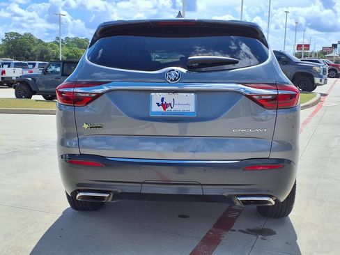 Used 2019 Buick Enclave Premium FWD image 7