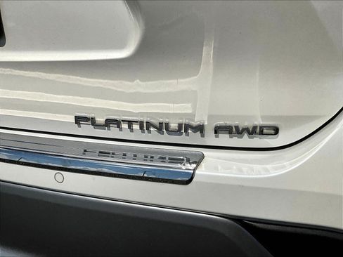 Used 2021 Toyota Highlander Platinum AWD/4WD image 24
