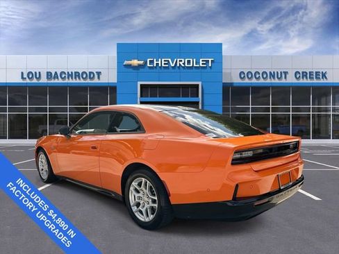 Used 2025 Dodge Charger Daytona R/T w/ Sun & Sound Package AWD/4WD image 6