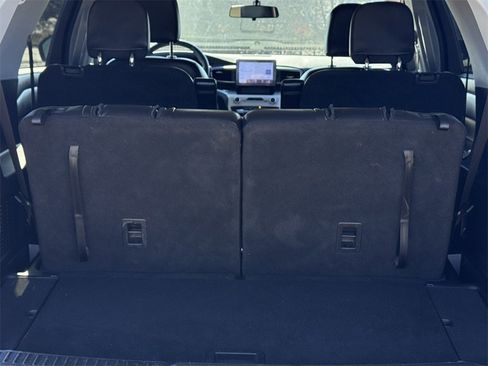Used 2022 Ford Explorer XLT w/ Equipment Group 202A image 33