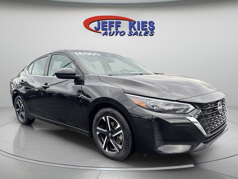 Used 2024 Nissan Sentra SV image 3