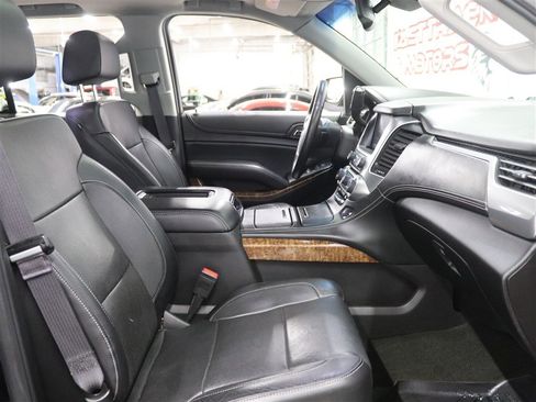 Used 2016 Chevrolet Tahoe LTZ image 17