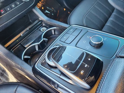 Used 2017 Mercedes-Benz GLE 350 4MATIC image 10