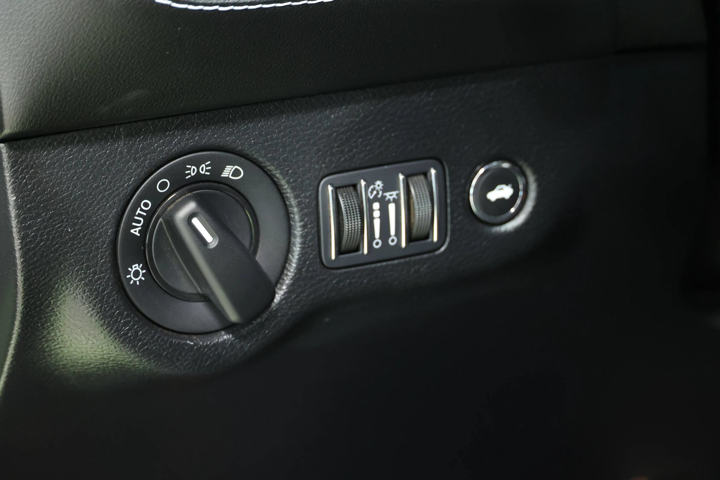 Used 2023 Dodge Challenger SRT Hellcat RWD image 24