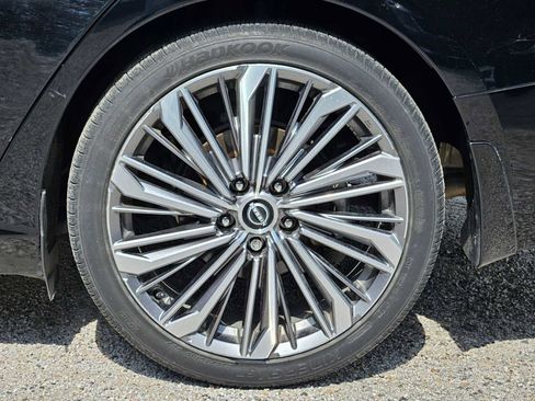 Used 2024 Nissan Altima 2.5 SL FWD image 14